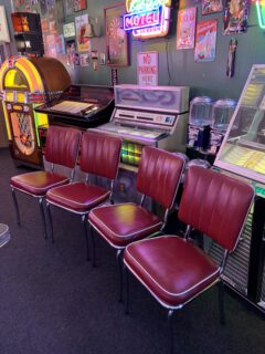 Bel air stoelen oldies saloon