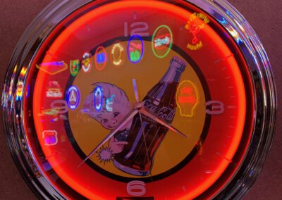neon klok oldies saloon