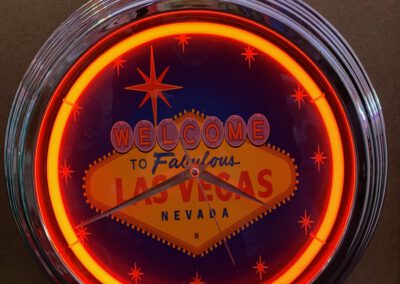 neon klok las vegas oldies saloon