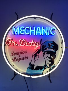 mechanic on duty neon verlichting oldies saloon