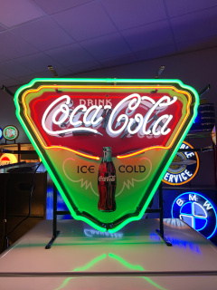 coca cola ice cold neon verlichting oldies saloon