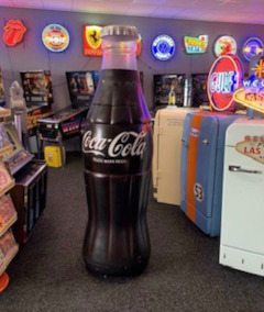 XXL Coca Cola fles opbergkast oldiessaloon XXL Coca Cola fles opbergkast oldiessaloon