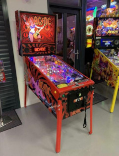 Flipperkast Stern AC DC Luci pinball oldiessaloon