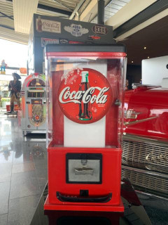 kauwgomballen automaat coca cola oldies saloon